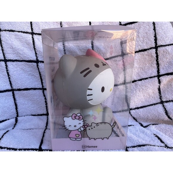 Hello Kitty x Pusheen Jumbo Squishy Vanilla Scented 2021 Hamee Sanrio - Picture 2 of 8